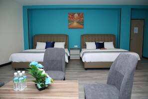 Individually furnished, iron/ironing board, free WiFi, bed sheets - SS Hotel Seremban (Seremban)