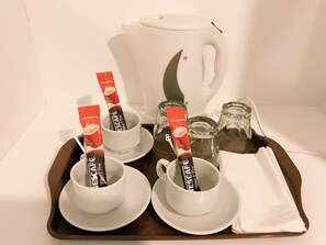 Kaffee und/oder Kaffeemaschine