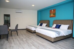 Individually furnished, iron/ironing board, free WiFi, bed sheets - SS Hotel Seremban (Seremban)