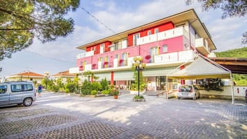 Aparcamiento sin asistencia gratuito