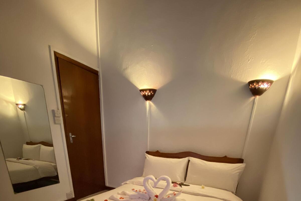 Familienbungalow | Zimmersafe, Schreibtisch, Verdunkelungsvorhänge, schallisolierte Zimmer