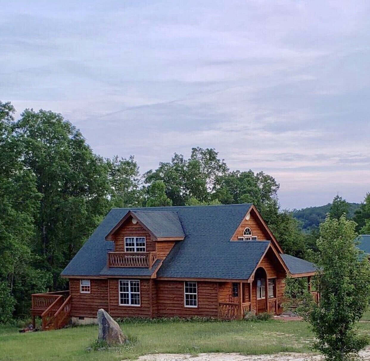 Cozy Cabin Mountain Getaway ~Secluded & Scenic ~ Big South Fork! Relax • Explore