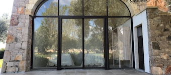 SAN GREGORIO VILLA WITH SECULAR OLIVE GROVE, GARDEN AND PORCH