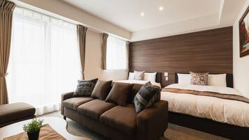 Standard Room 302 | Desk, blackout drapes, free WiFi, bed sheets