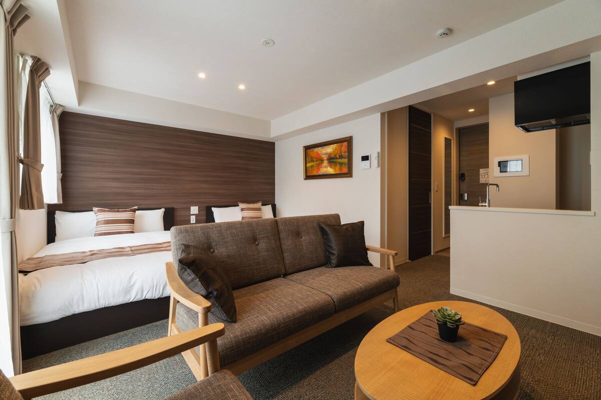 Desk, blackout curtains, free WiFi, bed sheets