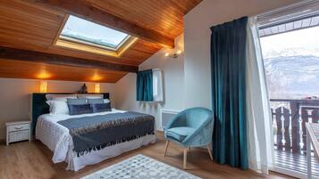Deluxe Double Room (Le Lac) | Blackout drapes, iron/ironing board, free WiFi, bed sheets