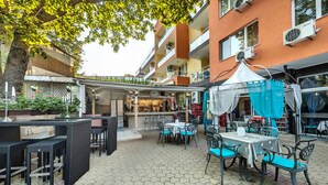 Bar (on property) - Hotel Sunrise (Primorsko)