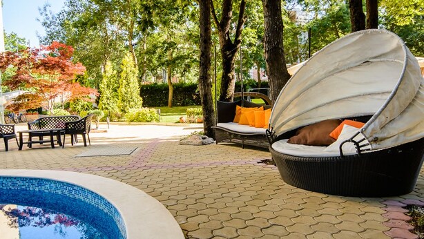 Seasonal outdoor pool - Hotel Sunrise (Primorsko)