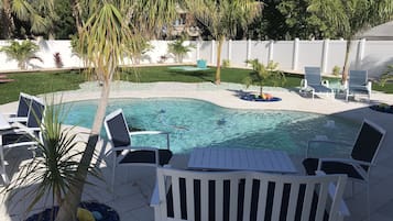 Piscina externa, piscina aquecida