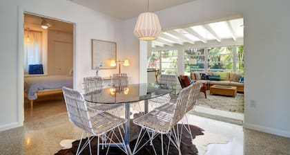 Comfortable Beach Cottage w/Pool & Awesome Backyard, just steps to Beach