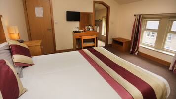 Double Room | Desk, blackout drapes, soundproofing, free WiFi