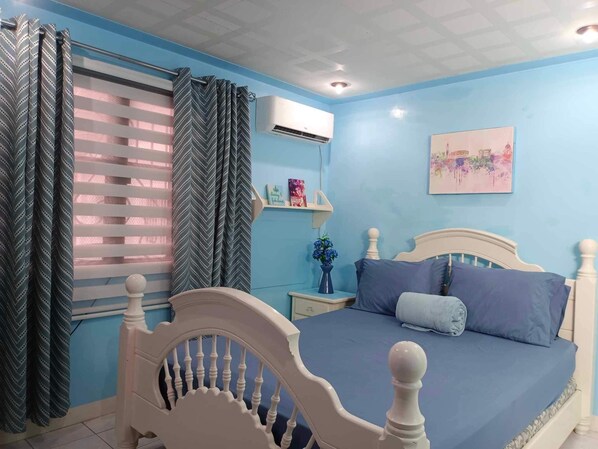 1 bedroom, iron/ironing board, internet, bed sheets