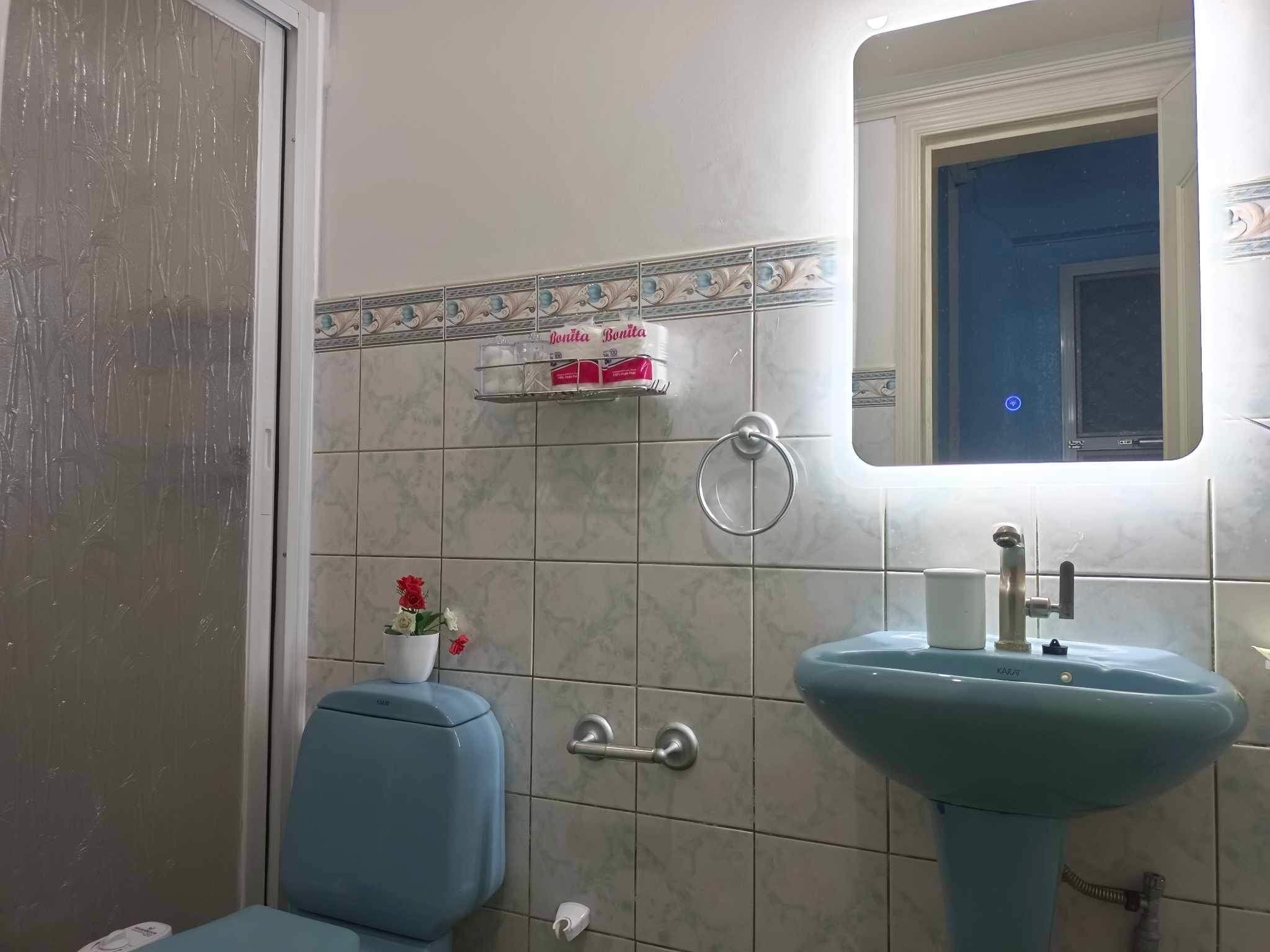 ヘアドライヤー、タオル、石鹸、シャンプー