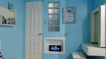 1 makuuhuone, silitysrauta/-lauta, internet, vuodevaatteet