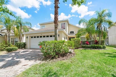 EV_234 - 4 Bed 2 Bath House with Games Room and Access to Resort Amenities