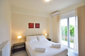 Villa, 3 Bedrooms, Sea View | 3 bedrooms, in-room safe, soundproofing, iron/ironing board