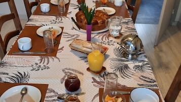 Desayuno continental incluido todos los días