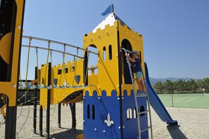 Außen-Kinderspielplatz