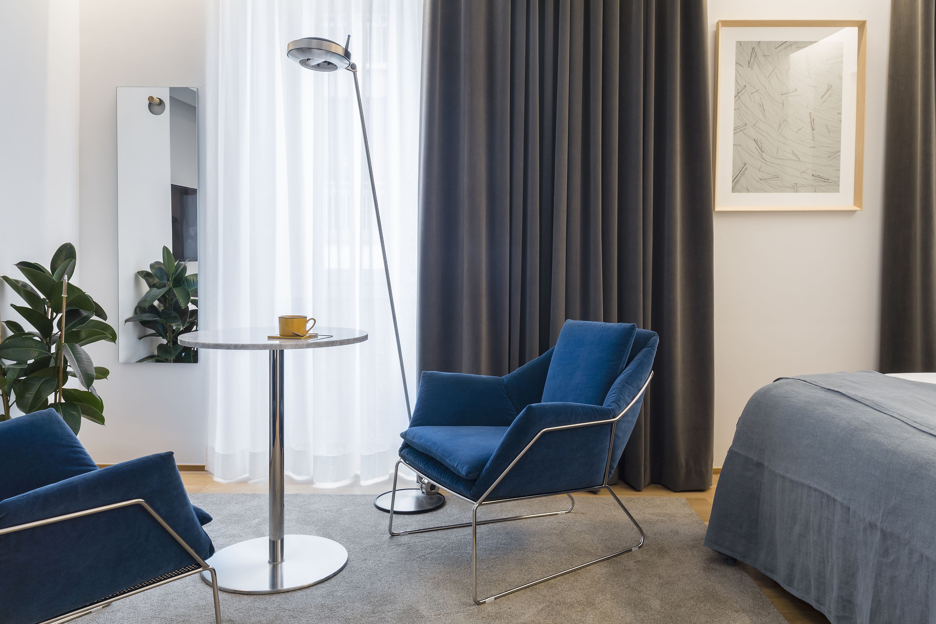 Superior Double Room, 1 Queen Bed, Courtyard View | Living area | Smart TV