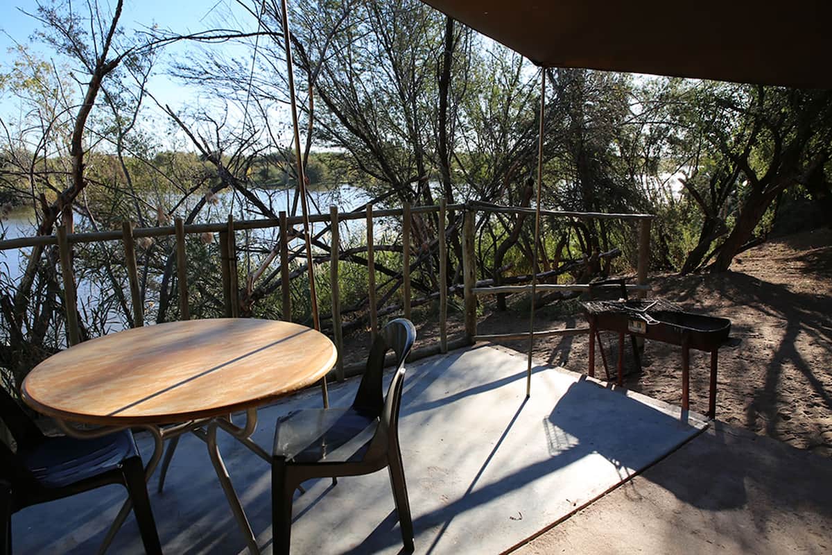 帳篷 (River Tent 2) | 露台/庭院