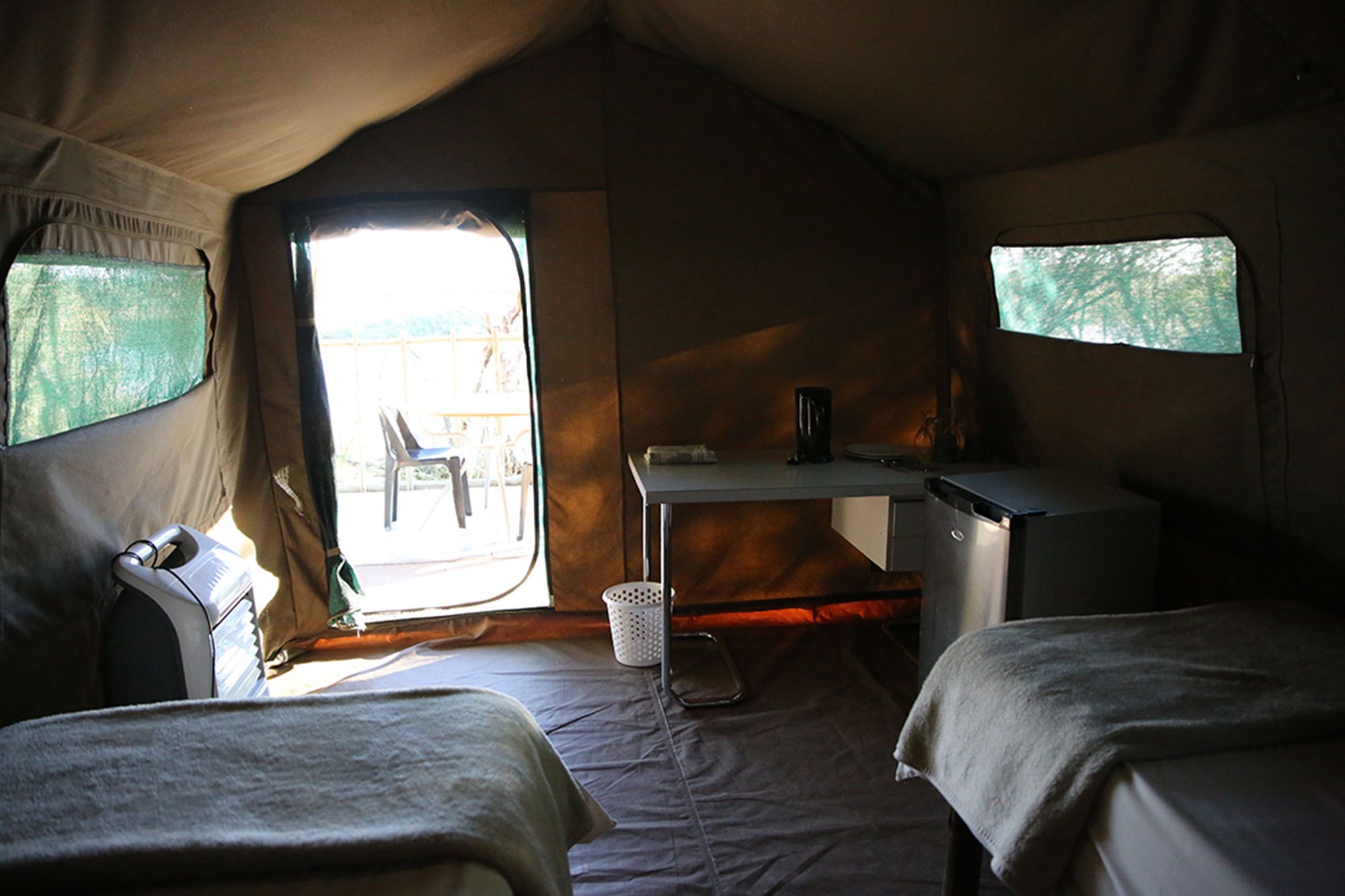 Tienda (River Tent 2) | Decoración individual, mobiliario individual, cortinas opacas