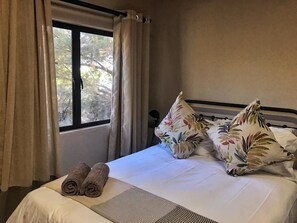 Family Cabin, Multiple Beds