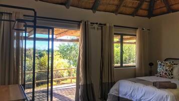 Family Cabin, Multiple Beds | Individually decorated, individually furnished, blackout drapes