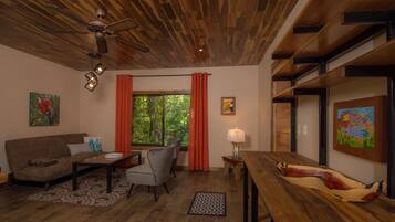 Biệt thự, 2 giường cỡ queen | Minibar, bàn, khu vực làm việc phù hợp cho laptop, bộ trải giường