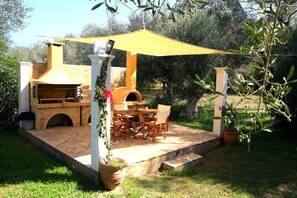 BBQ/picnic area - Adriana Studios (Corfu)
