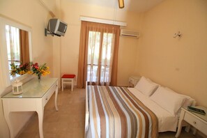 Appartement, 1 chambre | Rideaux occultants, fer et planche à repasser, lits bébé (gratuits)