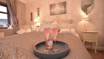 Coppice View | Individually decorated, individually furnished, iron/ironing board