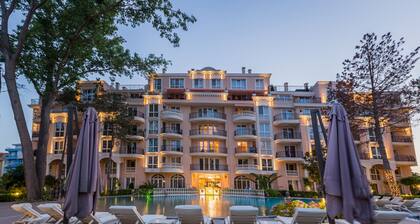 Venera & Anastasia Palace Apartments