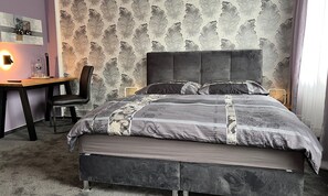 Classic dubbelrum | Individuell inredning, unika möbler, skrivbord och arbetsyta för laptop