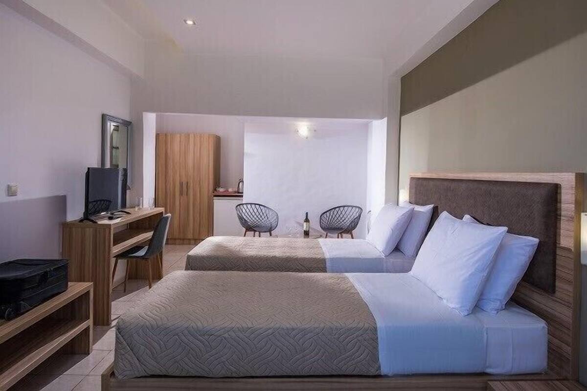 Deluxe Beach Double or Twin Room, First Floor | ผ้าปูที่นอนฝ้ายอียิปต์, เครื่องนอนระดับพรีเมียม