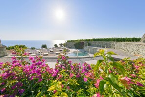 บริเวณภายนอก