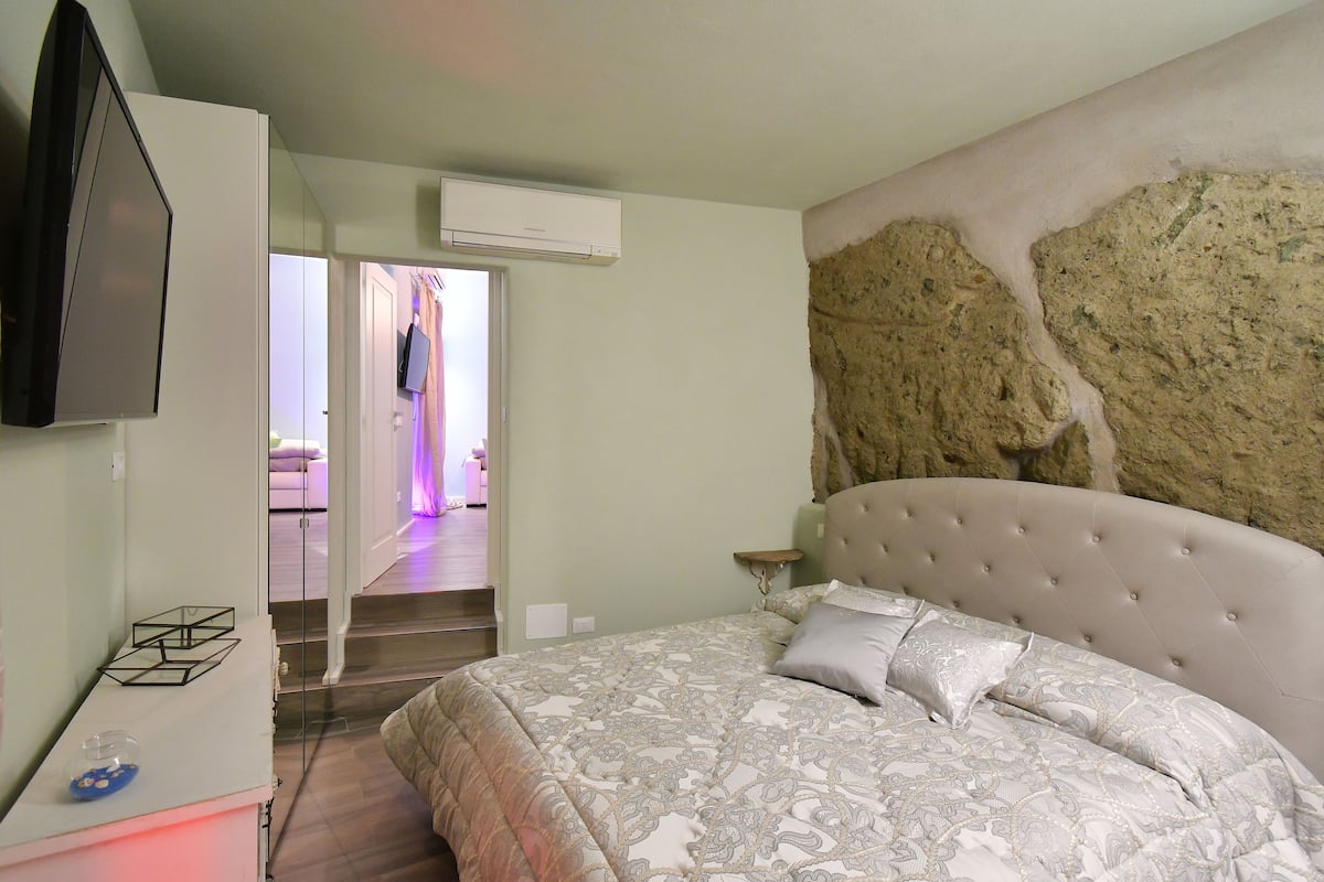 Departamento, vista al mar (Parracine) | 1 habitación y caja de seguridad en la habitación