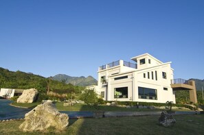 Exterior - Flrice Villa (Changbin)