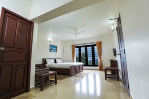 Habitación Deluxe | Sistema de insonorización, camas supletorias, wifi gratis y ropa de cama