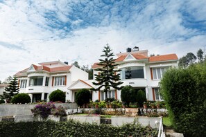 Front of property - Twin Tree (Kotagiri)