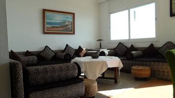 Dupleks | Area keluarga | TV layar datar