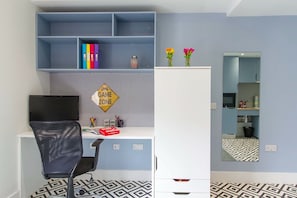 Deluxe Studio, 1 Large Single Bed, City View | Individually decorated, individually furnished, desk, free WiFi