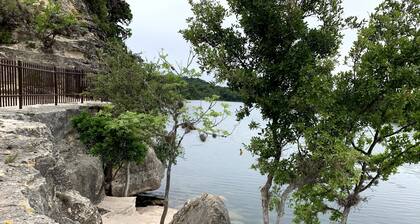 Cabin 4 of 7 With Private River Access to the Nueces River