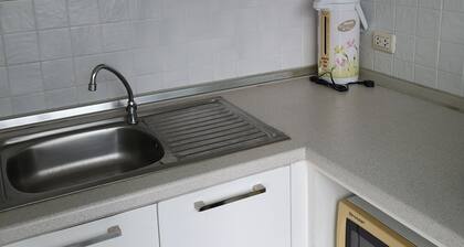 Comfy Deluxe One Bedroom