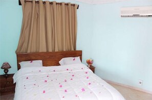 Chambre Double Standard | Bureau, Wi-Fi gratuit, draps fournis