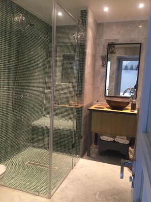 Deluxe Double Room, Private Bathroom | Bathroom - Dar Ben Gacem Kahia (Tunis)