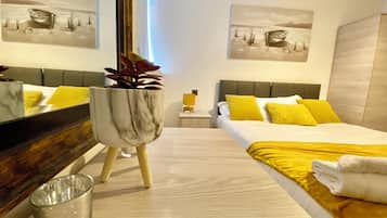 Winter Gardens, 2 Bed Ground Floor Apartment (A1) | Tabla de planchar con plancha, wifi gratis y ropa de cama