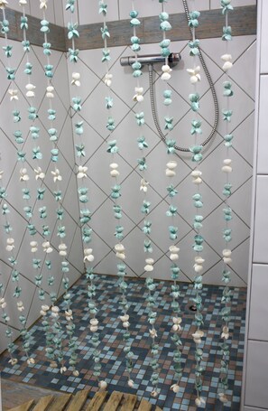Trippelrum (Marine) | Dusch