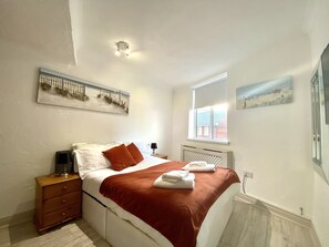 Apartment | Schreibtisch, Bügeleisen/Bügelbrett, kostenloses WLAN, Bettwäsche