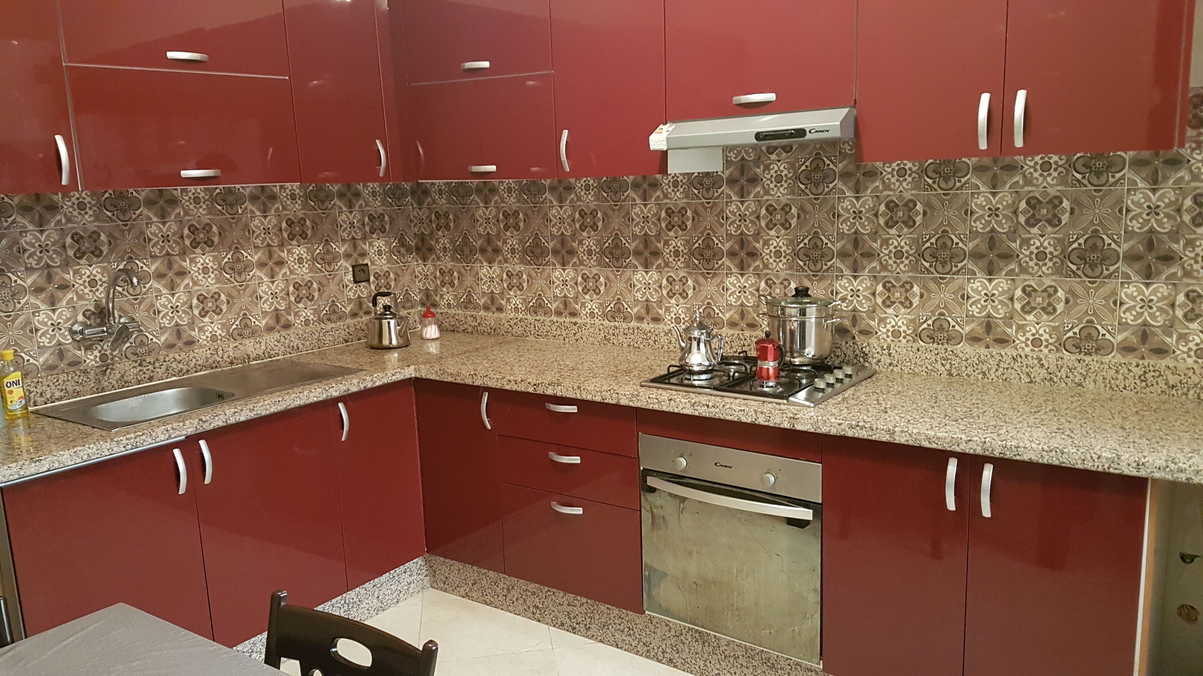 Refrigerador, horno, placa de cocina, cafetera/tetera