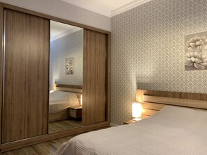 1 chambre, fer et planche à repasser, Wi-Fi